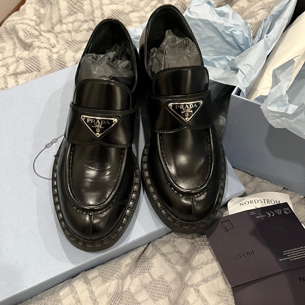 Prada Oxford/Loafers Black Size 36.5